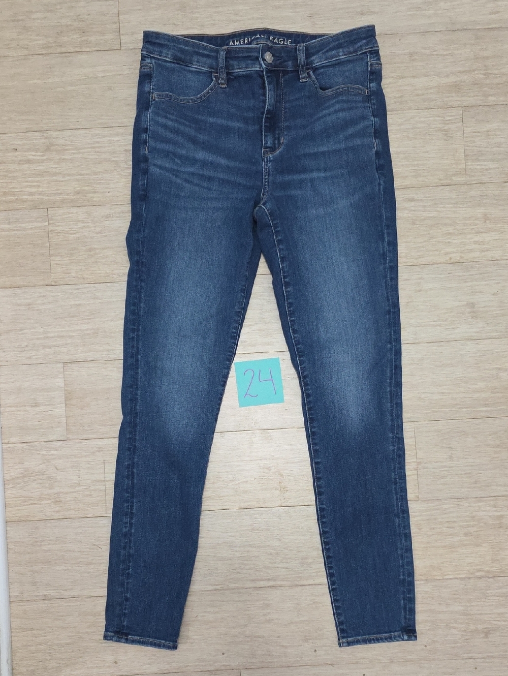American Eagle Outfitters High-Rise Jegging
